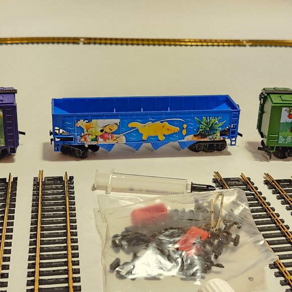 RETRO Mini Chefs Express 10th Edition President's Choice Train Railway Set - Picture 9 of 16